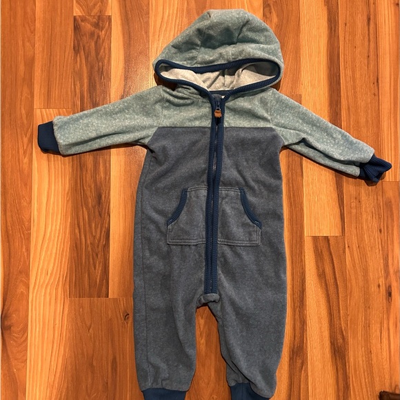 Carter's Blue fleece Bodysuit size 9 months - Picture 1 of 1